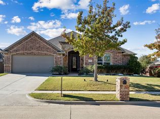 6021 Park View Dr, Midlothian, TX 76065
