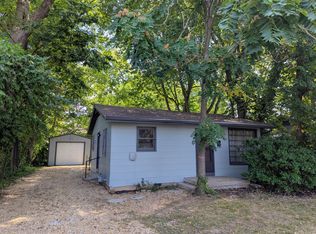 1136 S Green Ave, Springfield, MO 65807