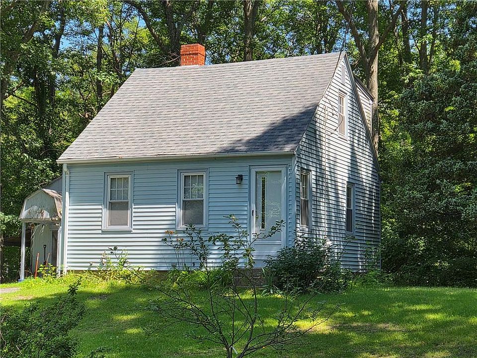1st image of 384 Devils Foot Rd