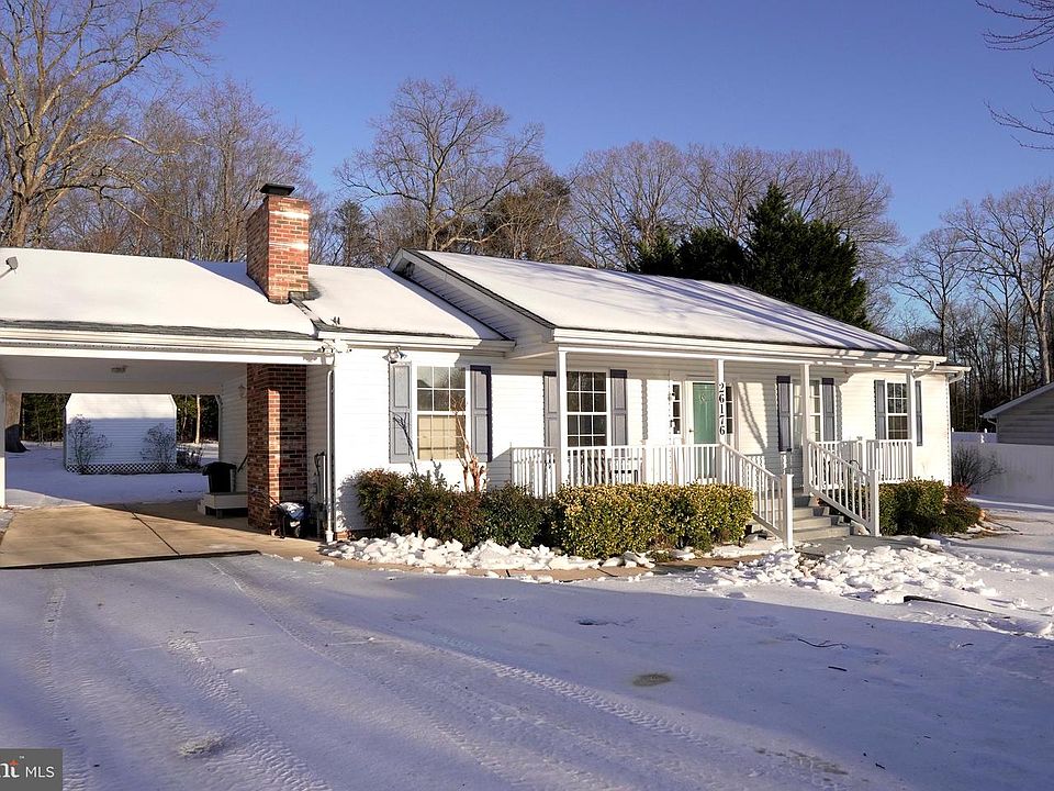 1st image of 26176 Crescent Ln