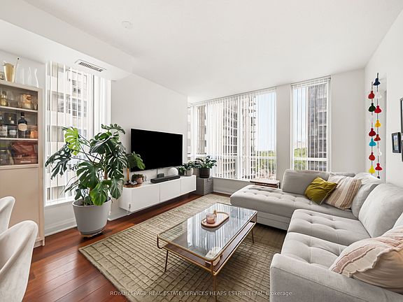 5th image of 83 Redpath Ave #704