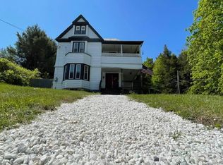 49 Glenn St, Adams, MA 01220