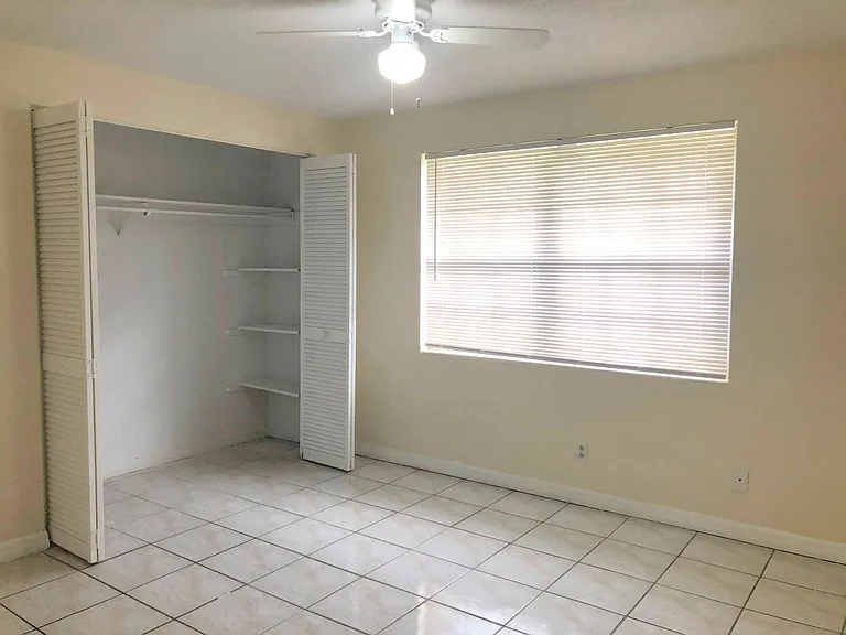 1144 Barbara Dr — Photo 9