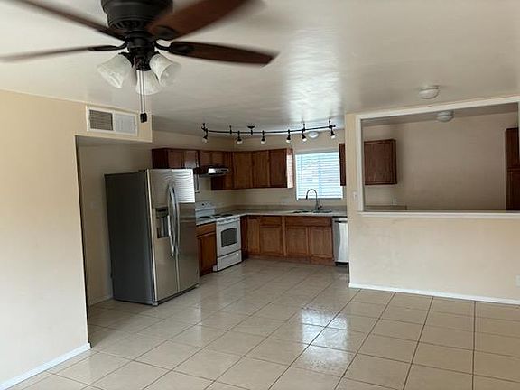 Kitchen, dining area