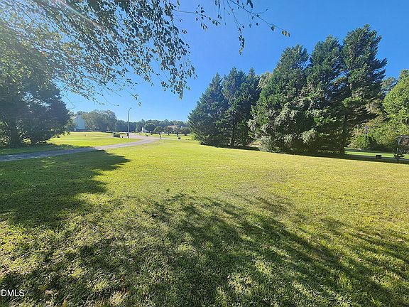 4th image of 146 Sandy Branch Ln