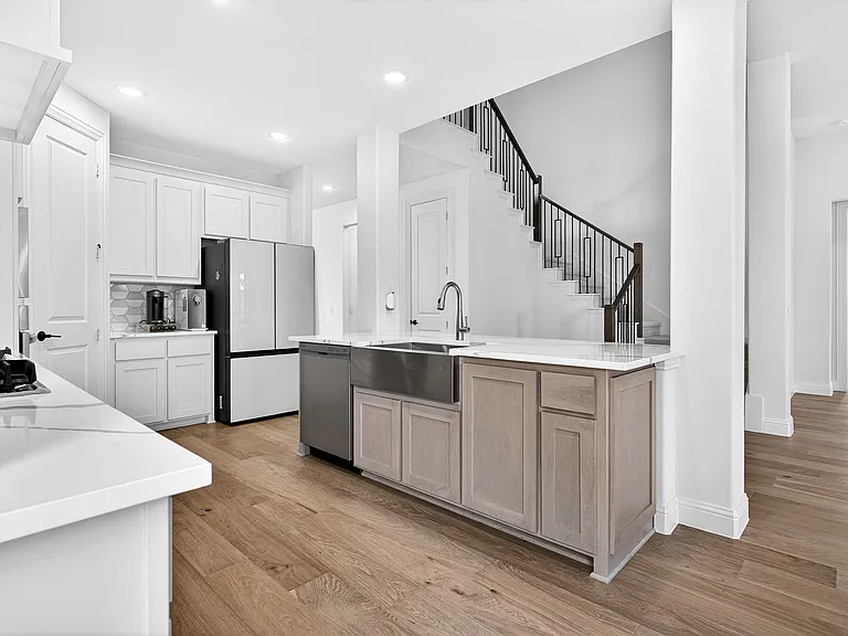 4010 Zina Ln — Photo 12