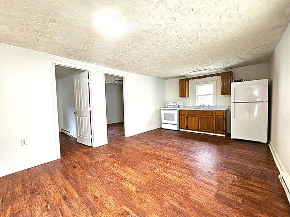 4th image of 29126 Santa Fe Dr #C