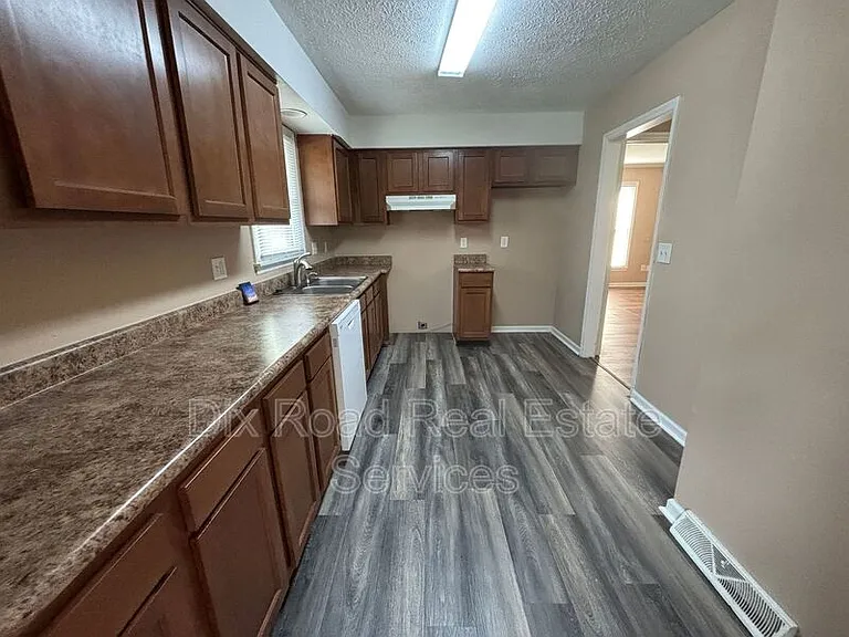 4107 Central Ave — Photo 12