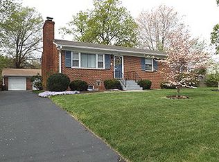 1253 Sterling Rd, Herndon, VA 20170