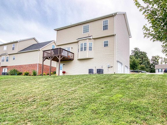 3rd image of 625 Keystone Dr