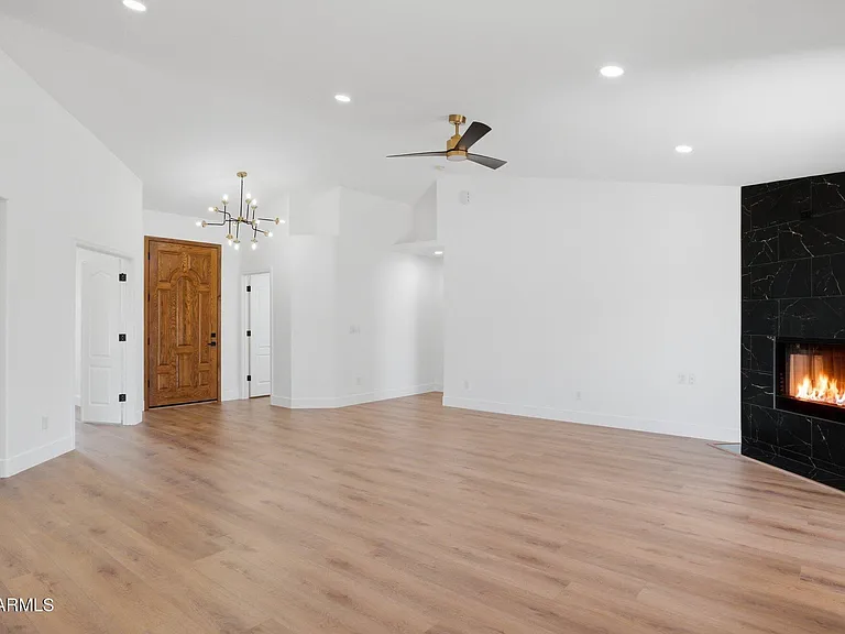 15005 N Rica Vida Way — Photo 2