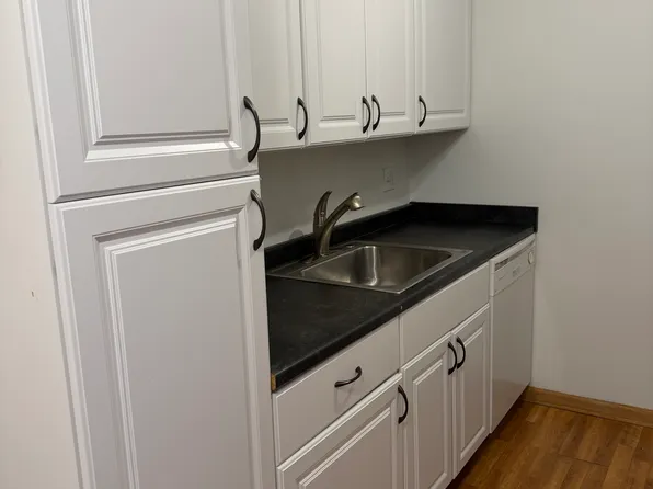 20711 Edgewood St, Saint Clair Shores, MI 48080