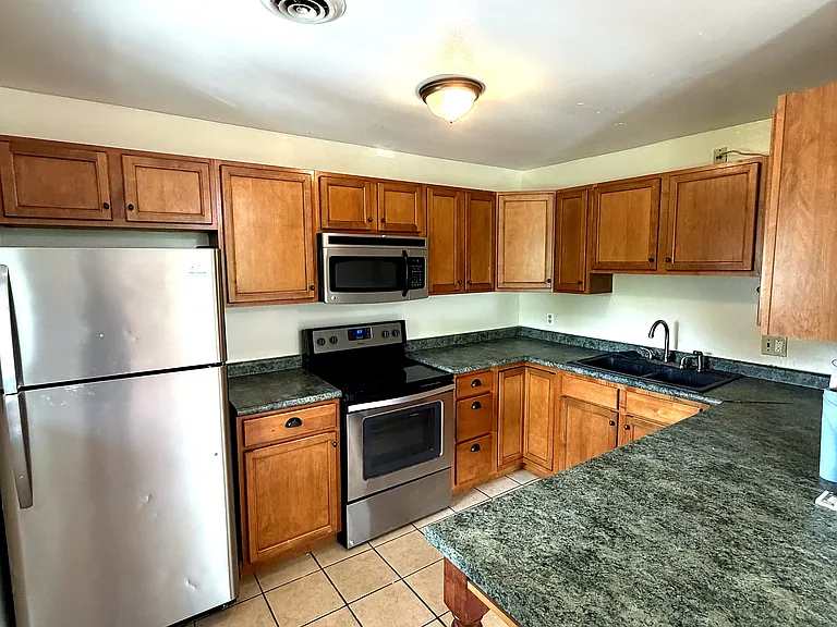 1500 Luttrell St #5 — Photo 4