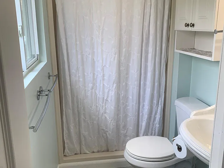 4834 Spring Valley Dr — Photo 9