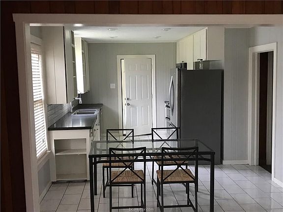 4th image of 701 Gilchrist Ave