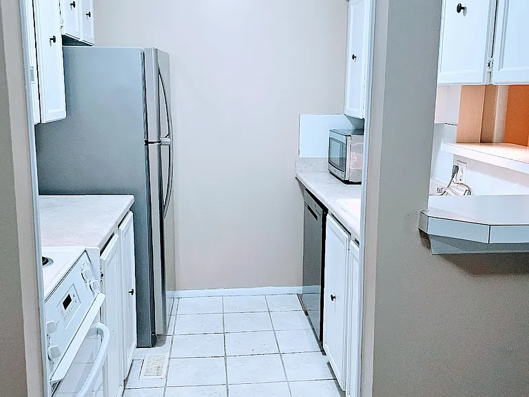 6722 S Lewis Ave — Photo 15