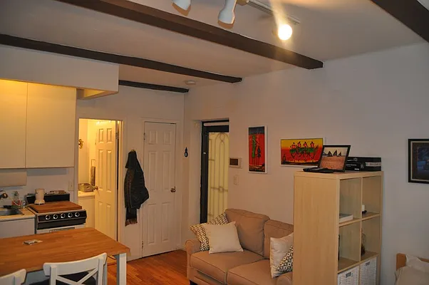 Rented by Sky Management | media 35