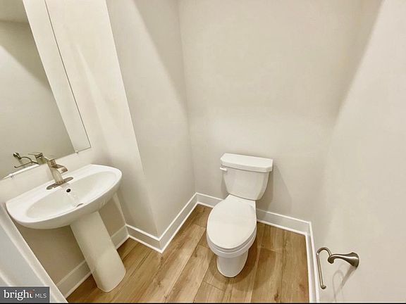 4th image of 29846 Bankert Dr