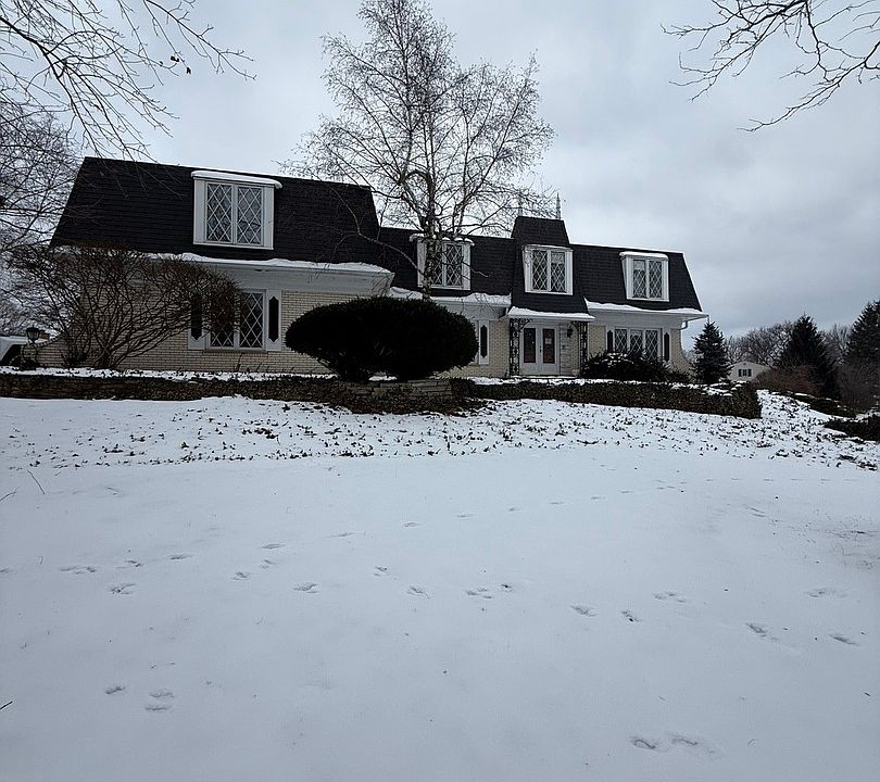 1st image of 71 Watergate Dr