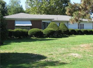 925 Helendale Rd, Rochester, NY 14609