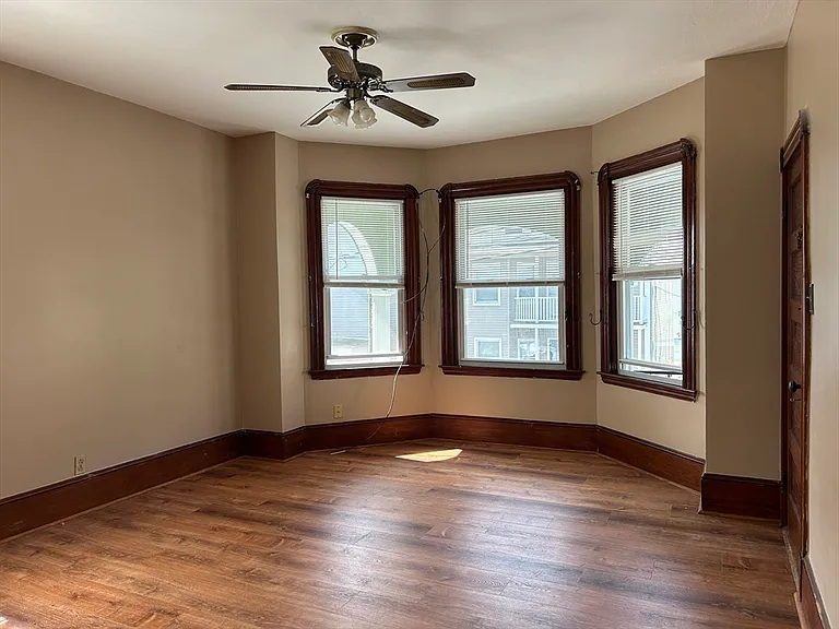 33 Sidney St #2 — Photo 3