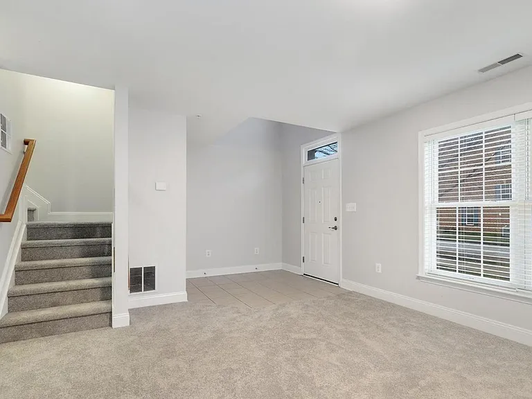819 Ramsay St — Photo 10