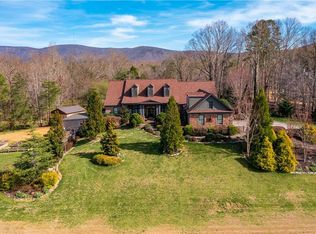 13 E Heritage Dr NE, Rydal, GA 30171