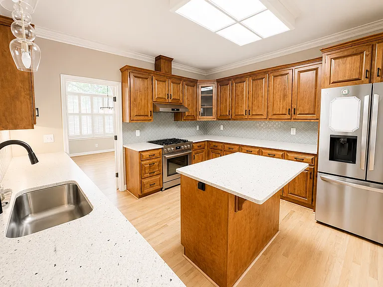 202 Mallowrose Ln — Photo 7