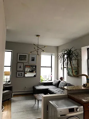 Rented by Blip LLC | media 24