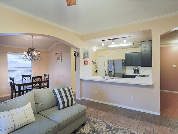 4th image of 14327 Golden Cypress Ln