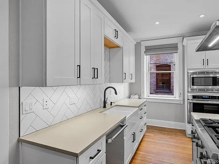 1550 N Ogden St #A — Photo 15