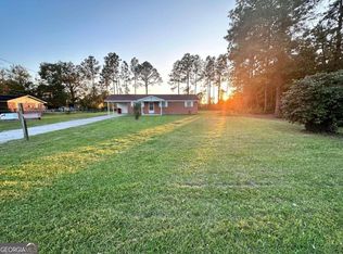 638 Beach Rd, Baxley, GA 31513