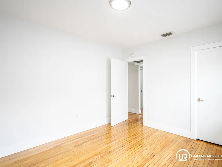 117 S Shore Dr #8 — Photo 19