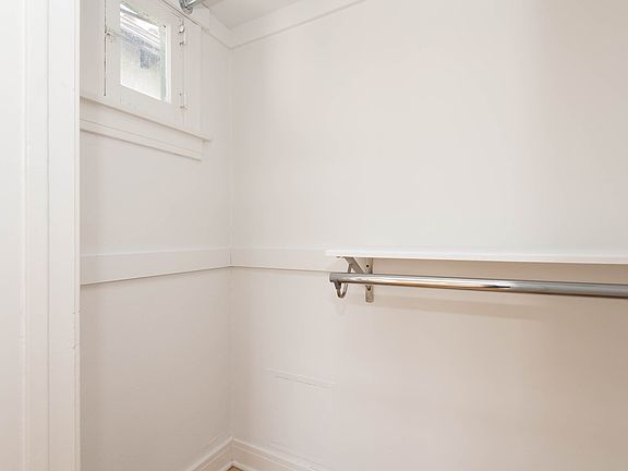 4th image of 526 N Alta Vista Blvd #6