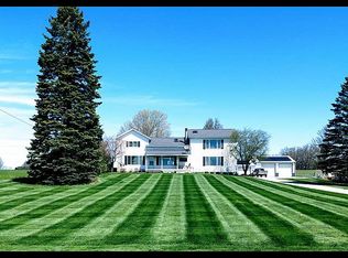 1433 E Tuttle Rd, Ionia, MI 48846