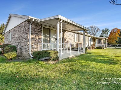 5992 Leisure South Dr SE, Kentwood, MI, 49548
