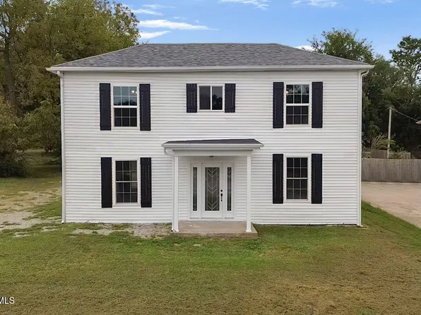222 W Moniteau St, Tipton, MO 65081