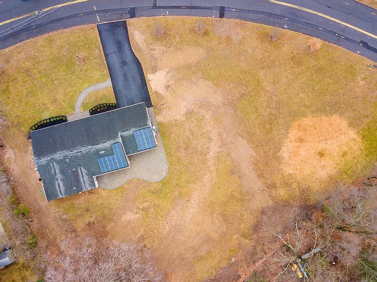 127 Kendall Rd — Photo 46