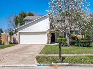 447 Capehill Dr, Webster, TX 77598