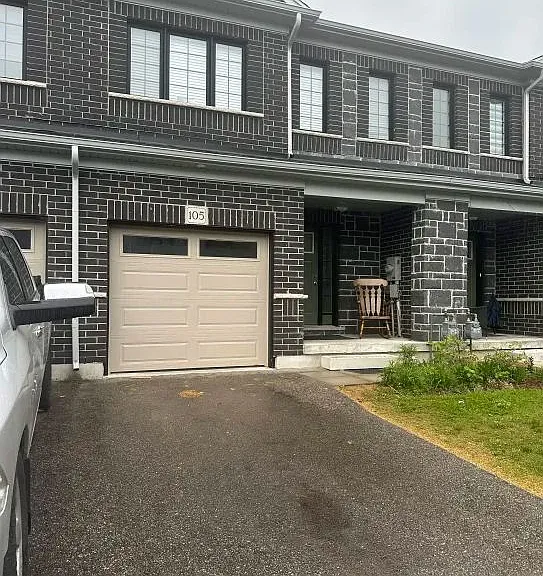 105 Woodedge Cir — Photo 2