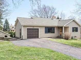 2202 E 2nd St, Duluth, MN 55812