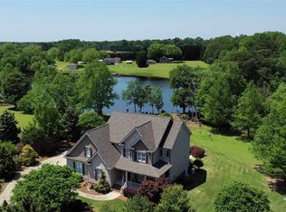 6401 Willake Ct, Holly Springs, NC 27540