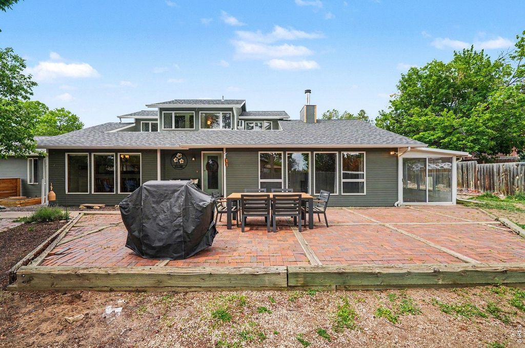 2126 Genoa Ct