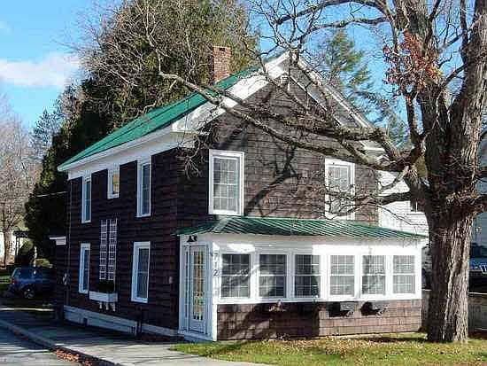 1st image of 212 Main St