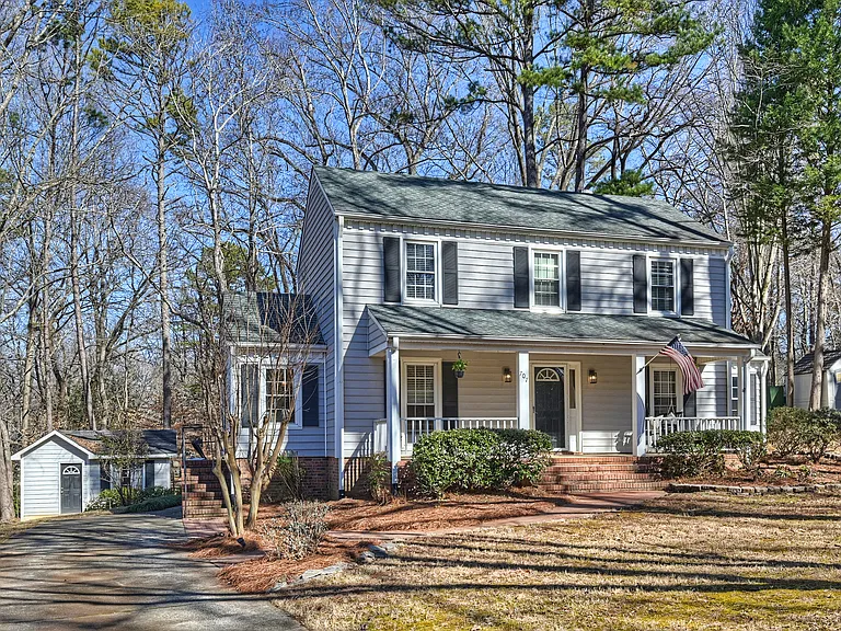 707 Riverwood Rd — Photo 2