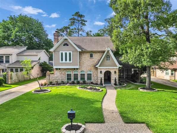 11910 Quail Creek Dr, Houston, TX 77070