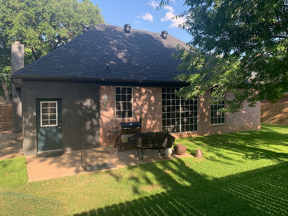 2nd image of 2517 Cornell Dr
