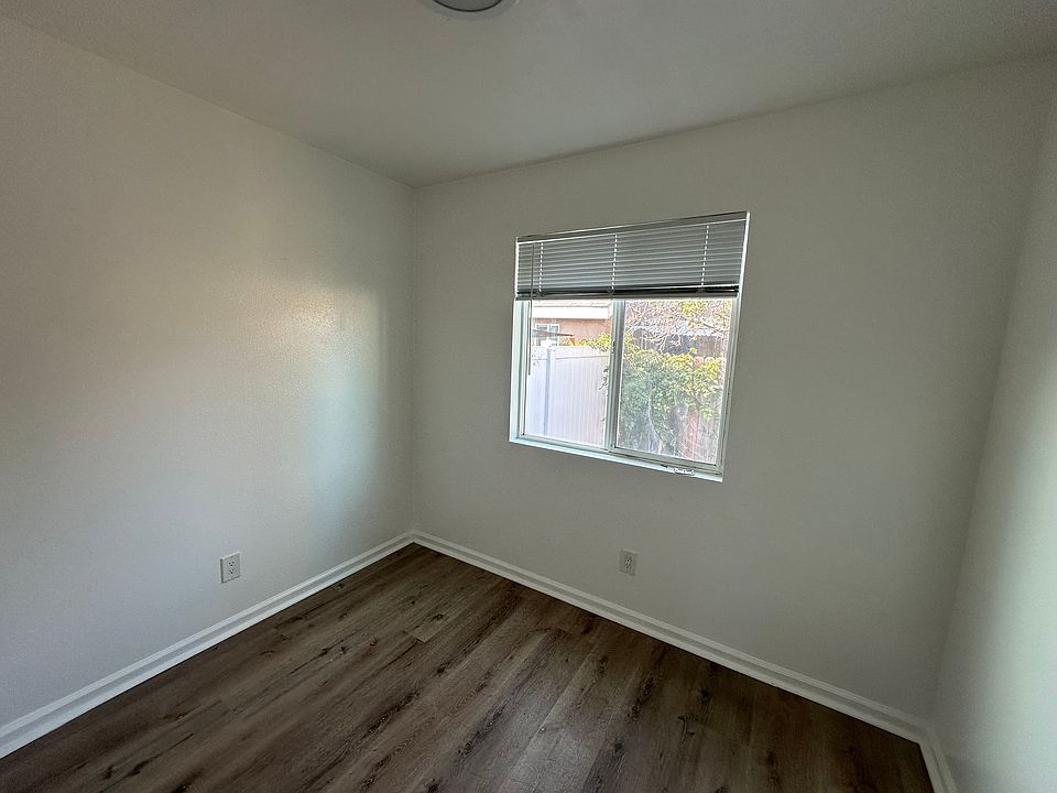 2nd image of 531 W 88th Pl #2