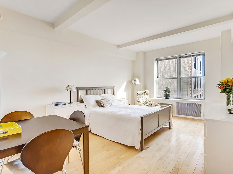 1st image of 225 Central Park N APT 1409