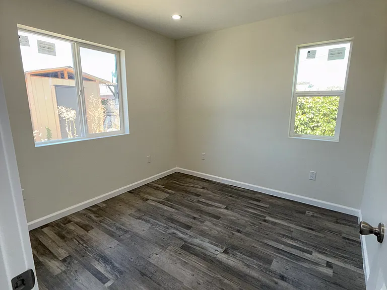 2750 N Wilson St — Photo 6